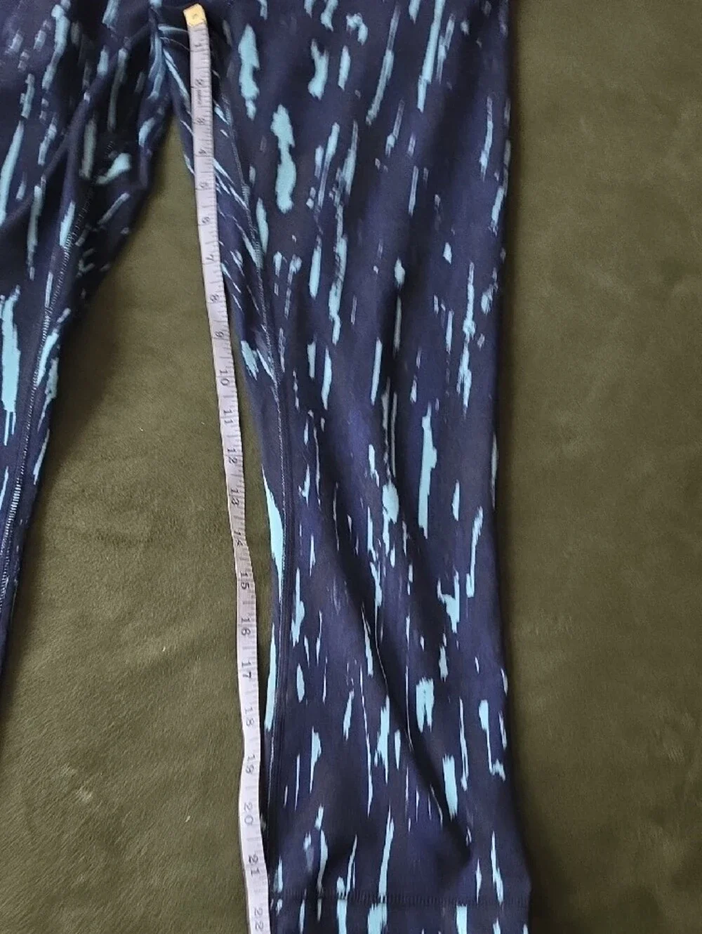 lululemon athletica Navy and Light Blue Streaked High-Rise Leggings